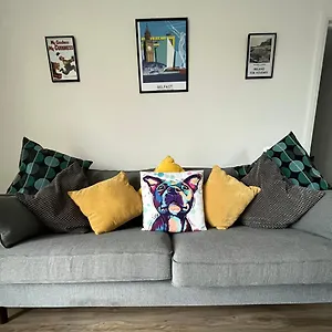  Apartment Centre Luxury